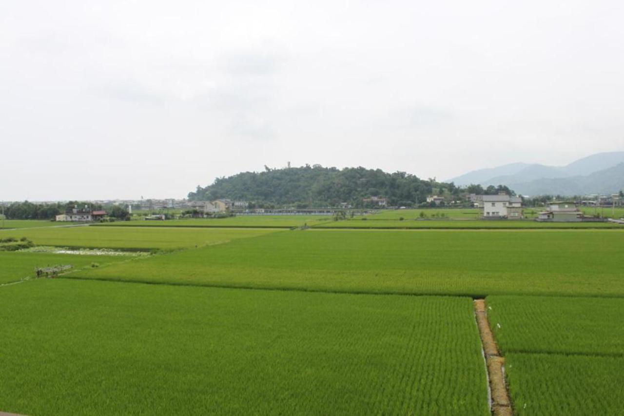 冬山乡水畔星墅时尚会馆住宿加早餐旅馆 外观 照片
